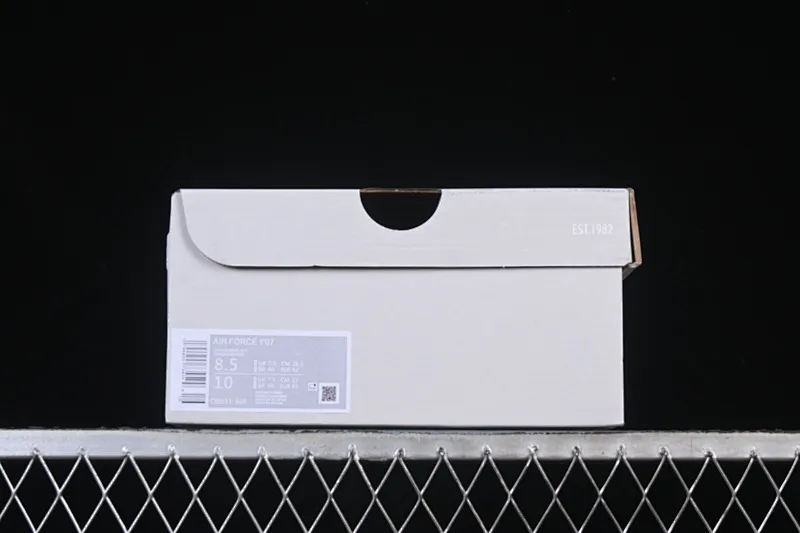 All Categories Nk Air Force 1 Air Force Series Nk Air Force 1 Low Air Force Low Nike Air Force 1'07 Low Flying Black and Green Air Force One Low Casual Shoes CI0051-600